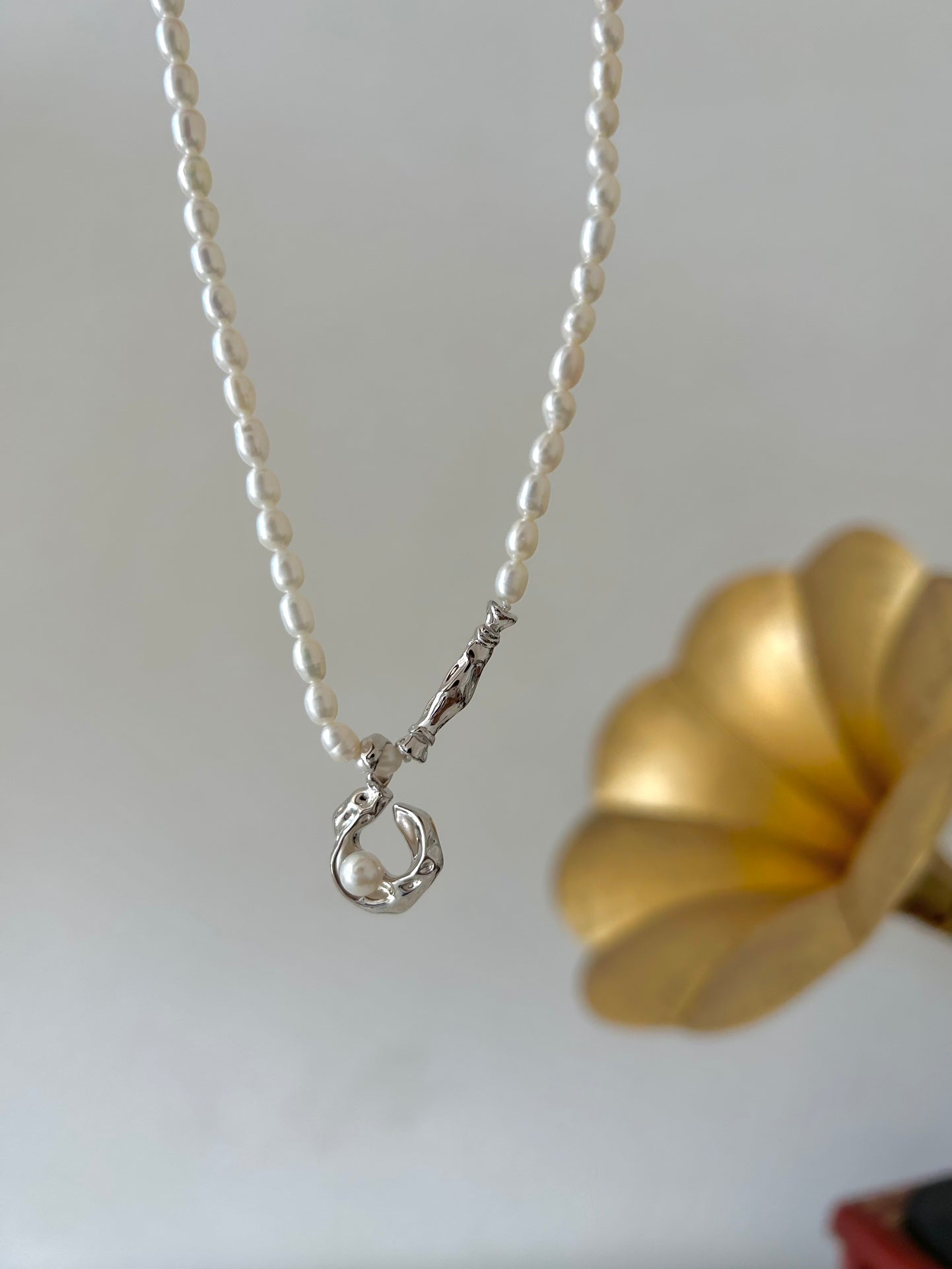 The Undercurrent Pearl Necklace-Mithvie niche designer collection